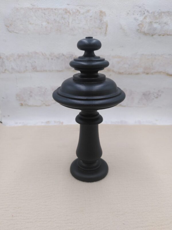 Objet décoratif (Support d'embrase de rideau ancienne)