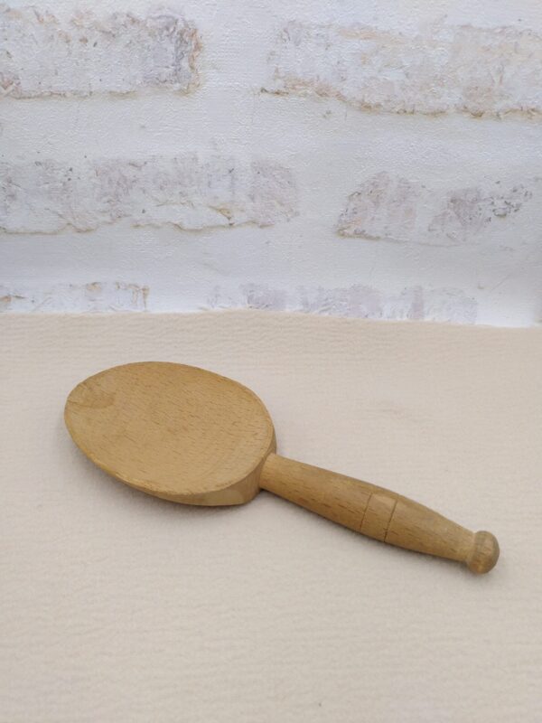 Cuillère en bois ancienne